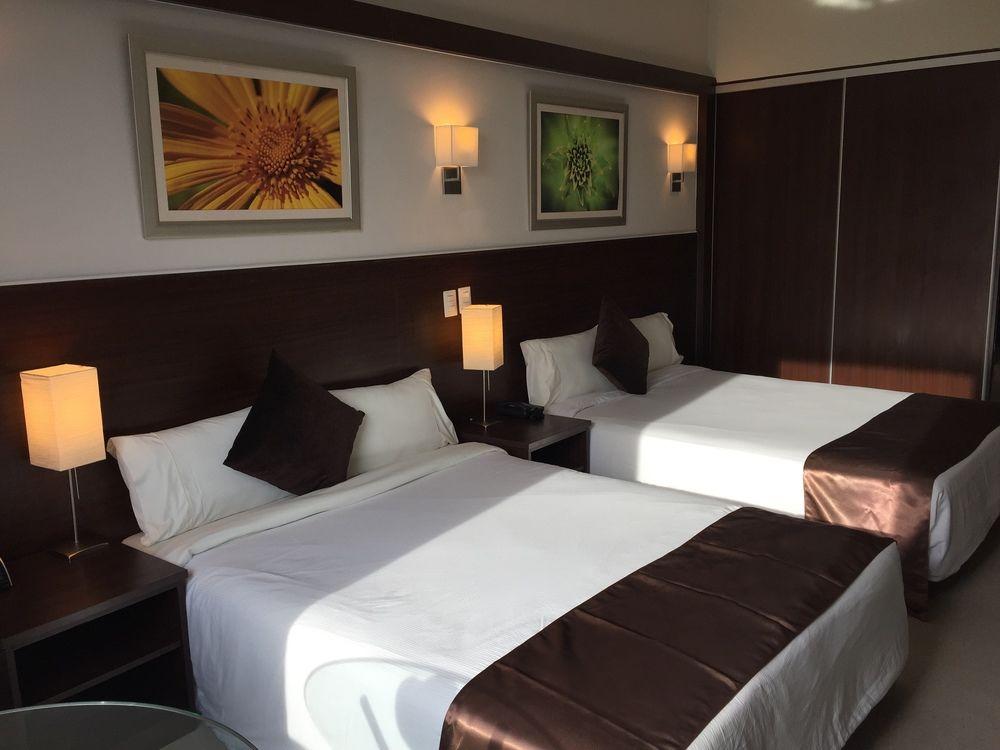 Weston Suites Hotel Santo Domingo Bagian luar foto