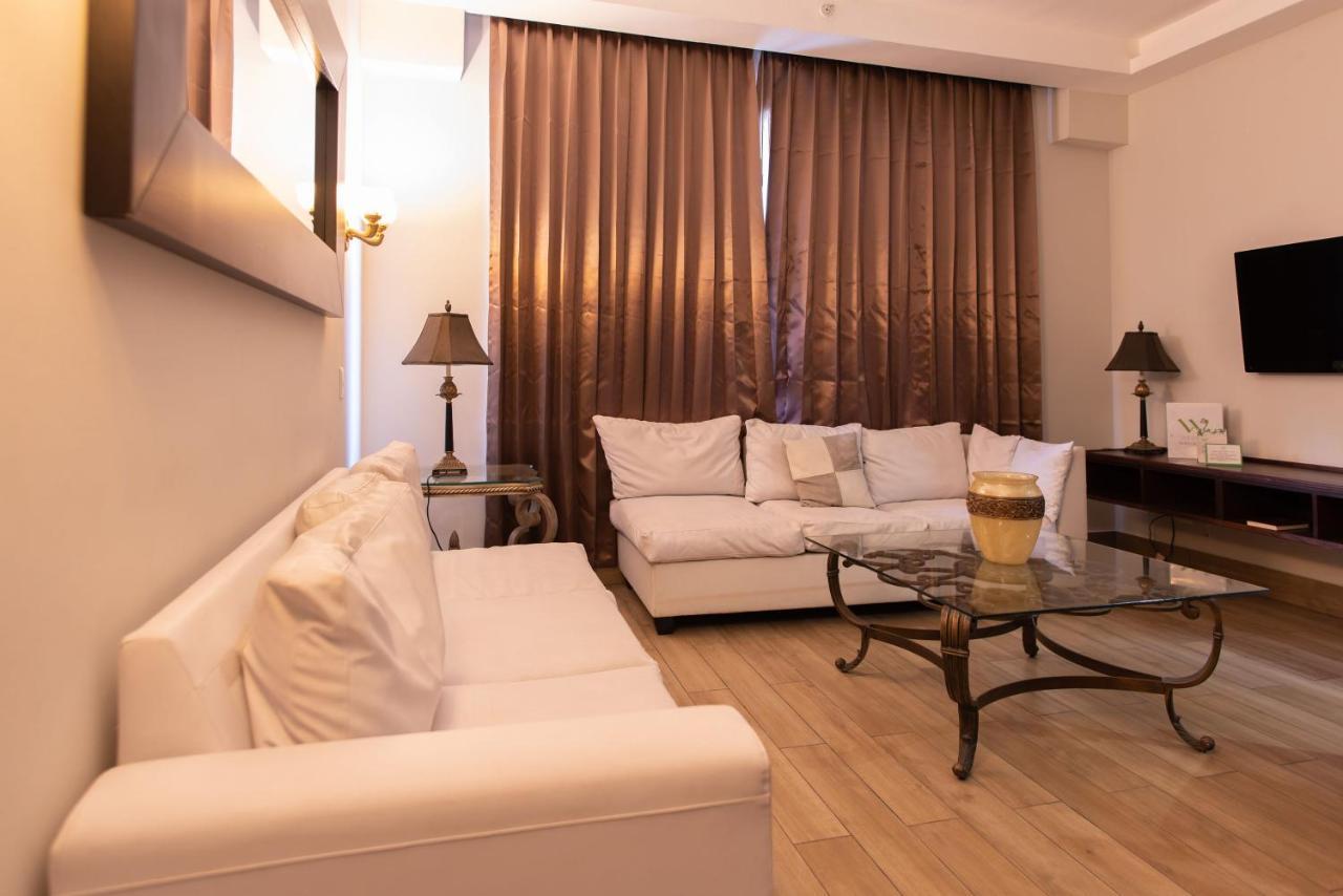 Weston Suites Hotel Santo Domingo Bagian luar foto