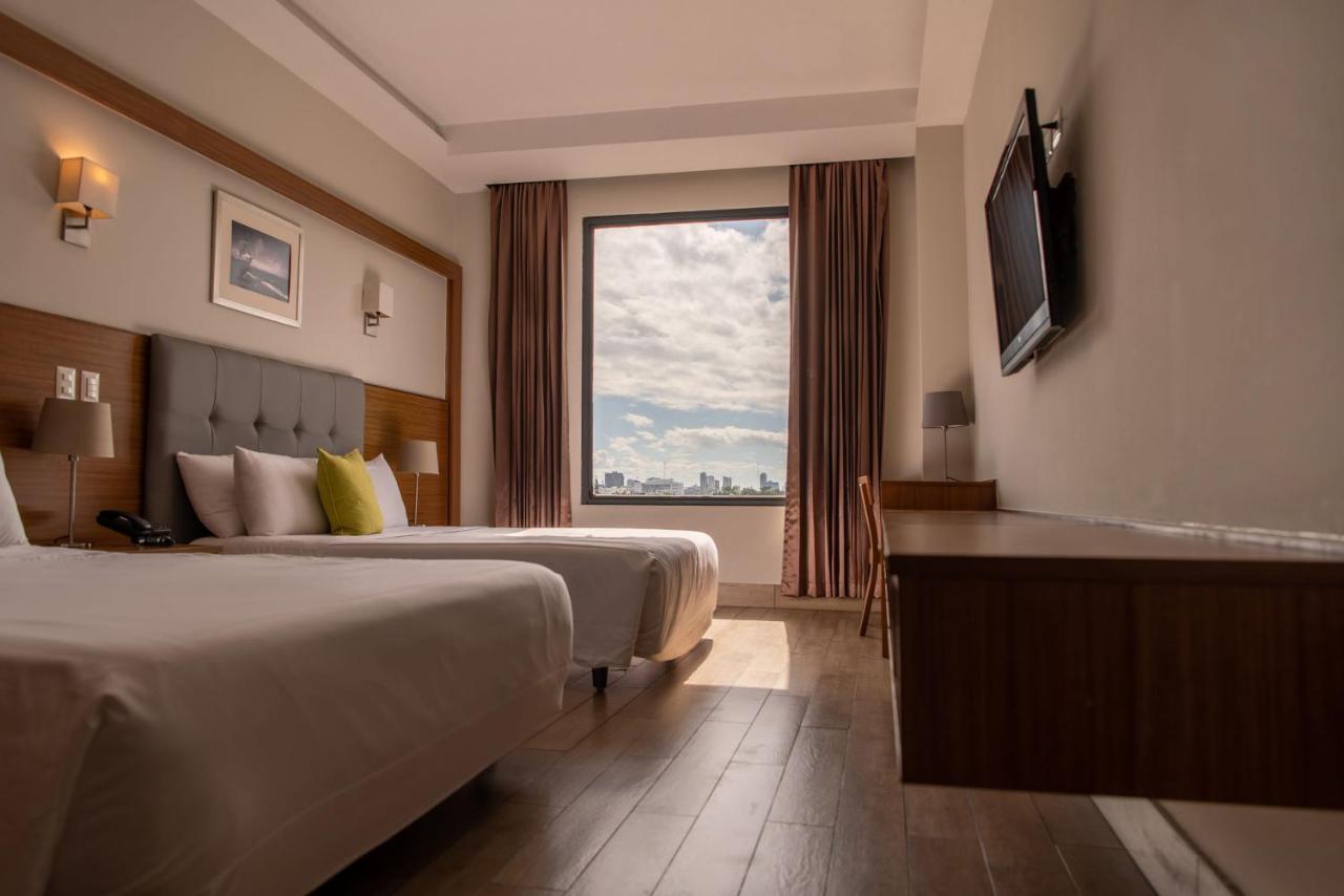 Weston Suites Hotel Santo Domingo Bagian luar foto
