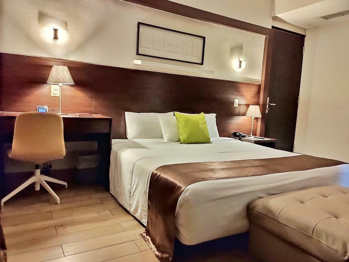 Weston Suites Hotel Santo Domingo Bagian luar foto