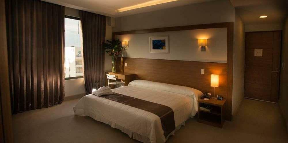 Weston Suites Hotel Santo Domingo Bagian luar foto